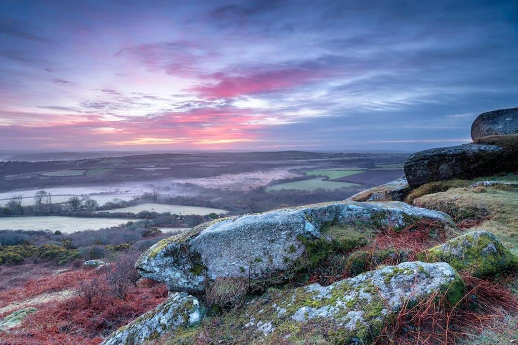 The Luxury Dartmoor Den, Dartmoor, Devon Lägenhet Ashburton Exteriör bild